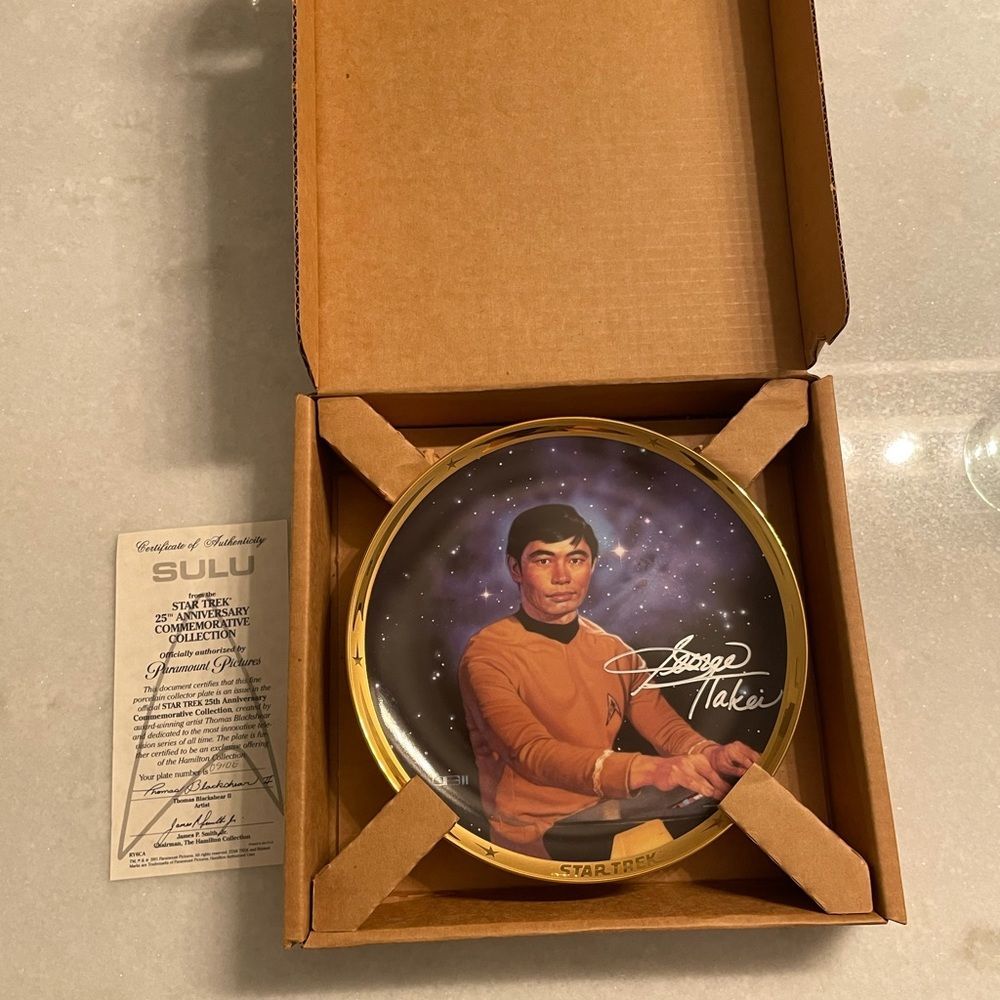 Hamilton Collection Star Trek Sulu Plate